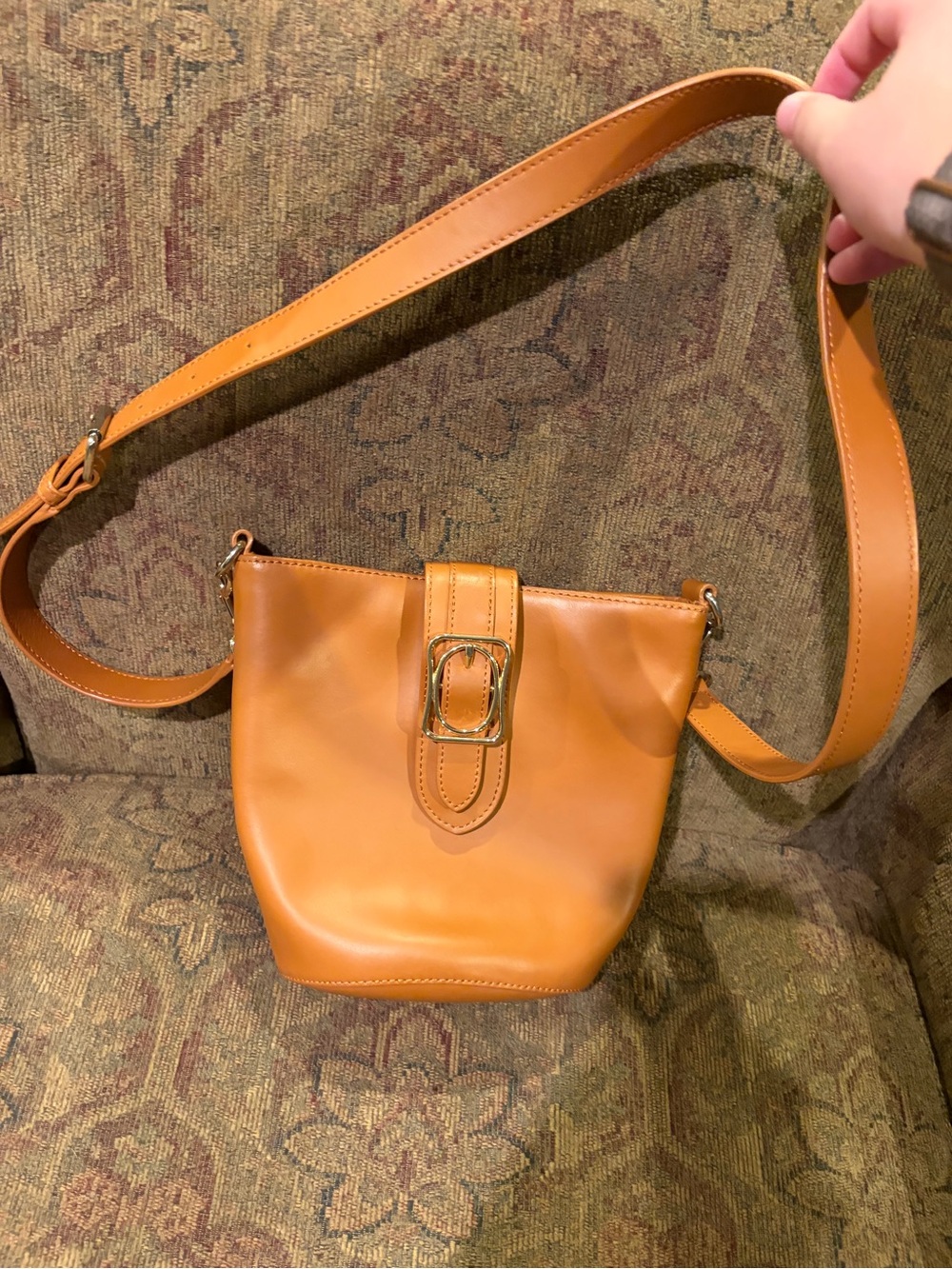 Classic Tan Leather Crossbody Bag with Buckle Detail